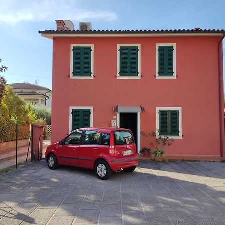 Вилла La Casa Delle Buone Letture Лукка Экстерьер фото